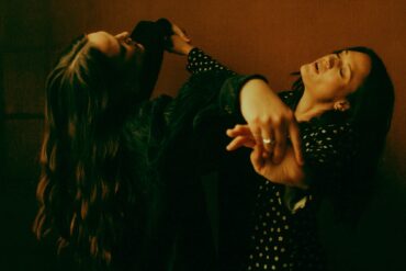 The Staves "I'll Never Leave You Alone" © Harvey Pearson