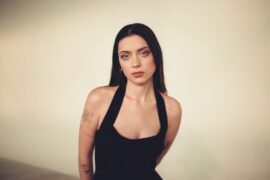 Lizzy McAlpine Ushers in a New Era with Achingly Beautiful "Older" © baeth