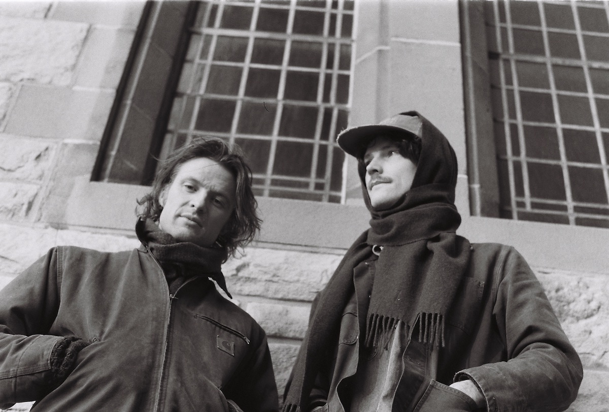 Loving © Glyn Manwaring-Jones