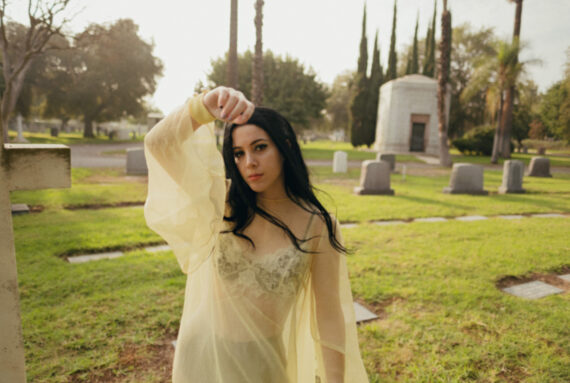 Luna Shadows © Lissyelle Laricchia