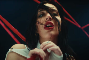 The Mysterines "Stray"