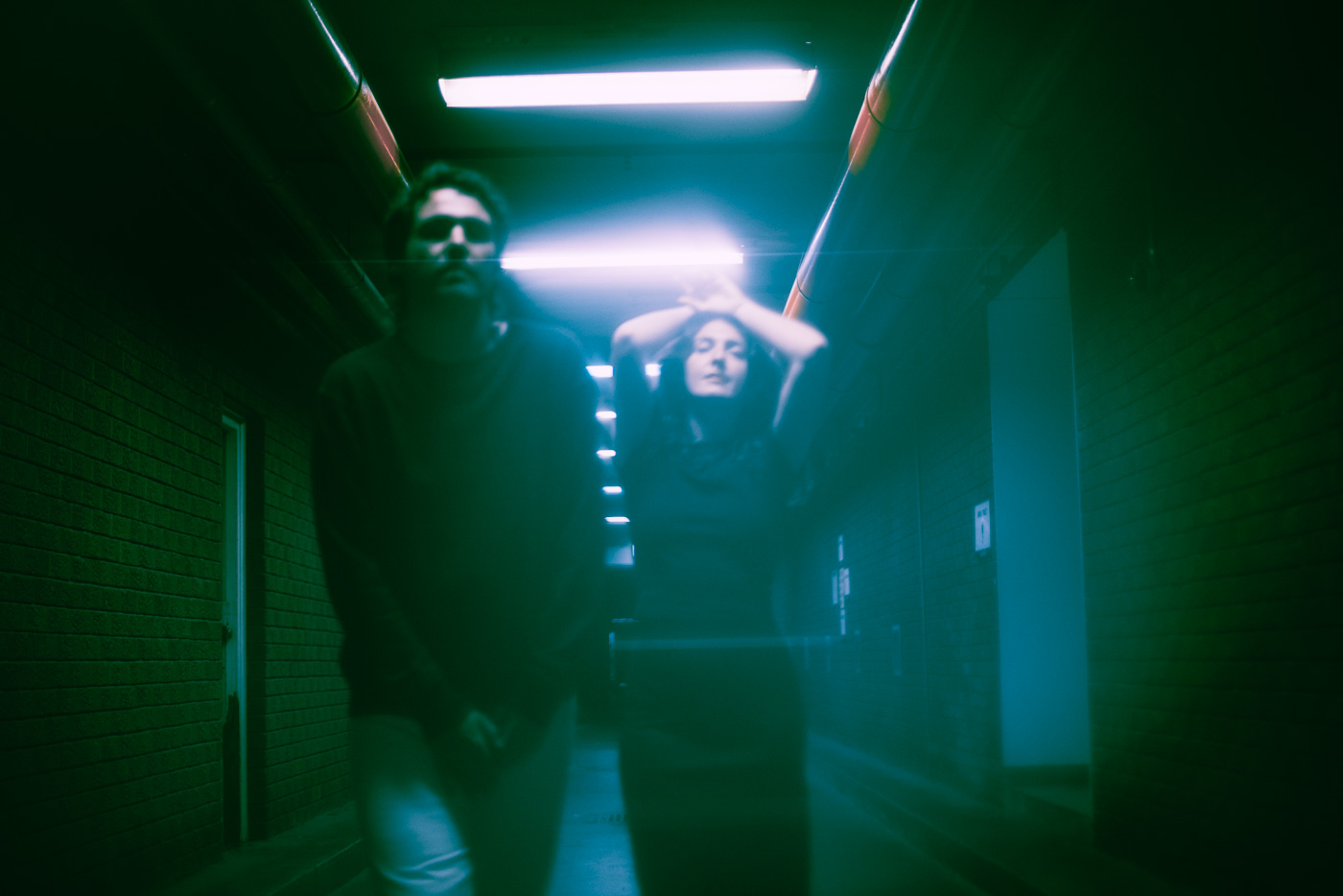 ANT ENOCH & MORETON © Xinger Xanger