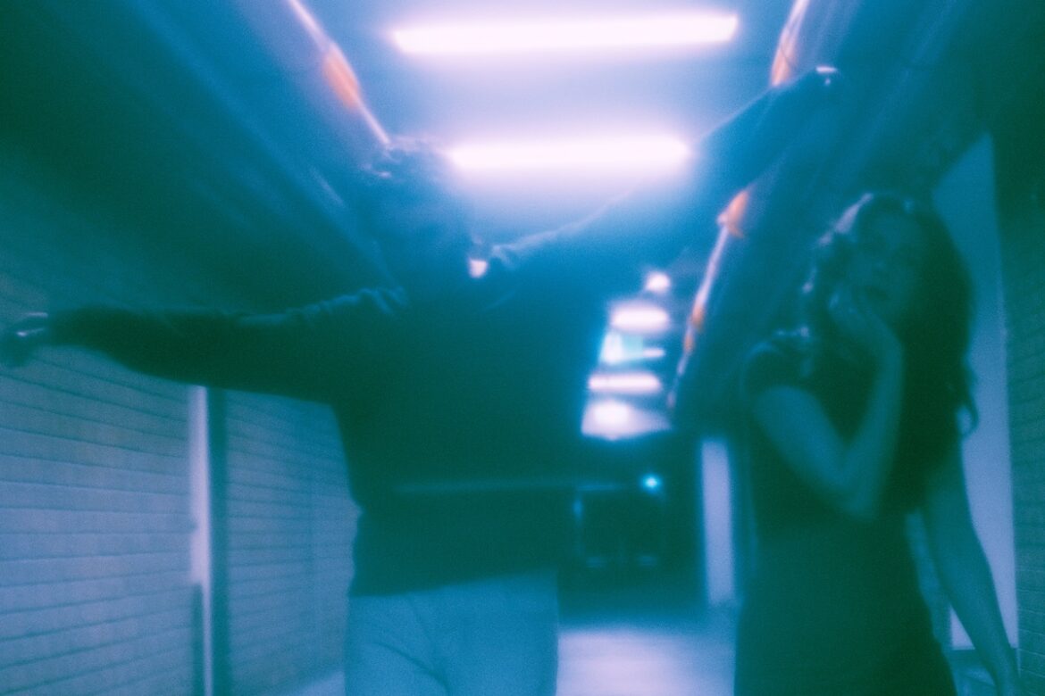 ANT ENOCH & MORETON © Xinger Xanger