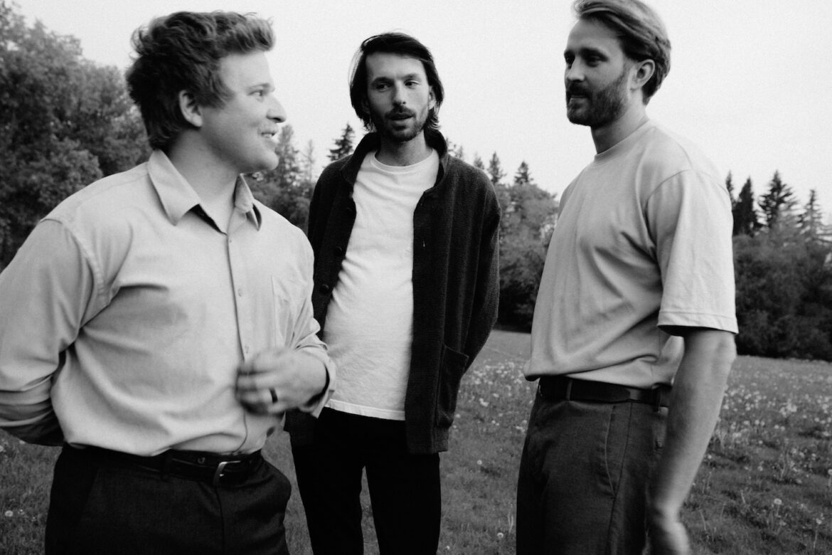 Close Talker © Nicole Plett