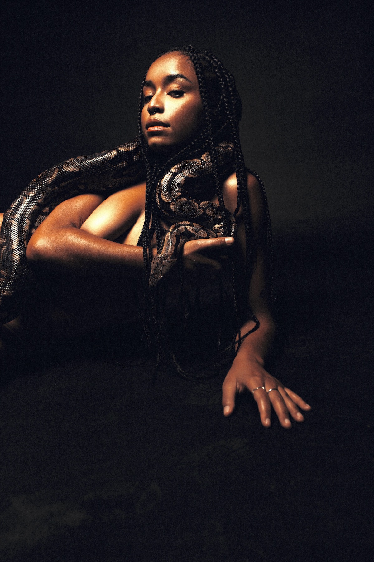 King Isis © Gianni Gallant