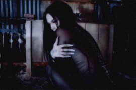 Maggie Lindemann 'HEADSPLIT' © Samantha Simmons