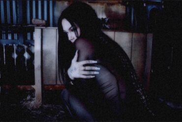 Maggie Lindemann 'HEADSPLIT' © Samantha Simmons