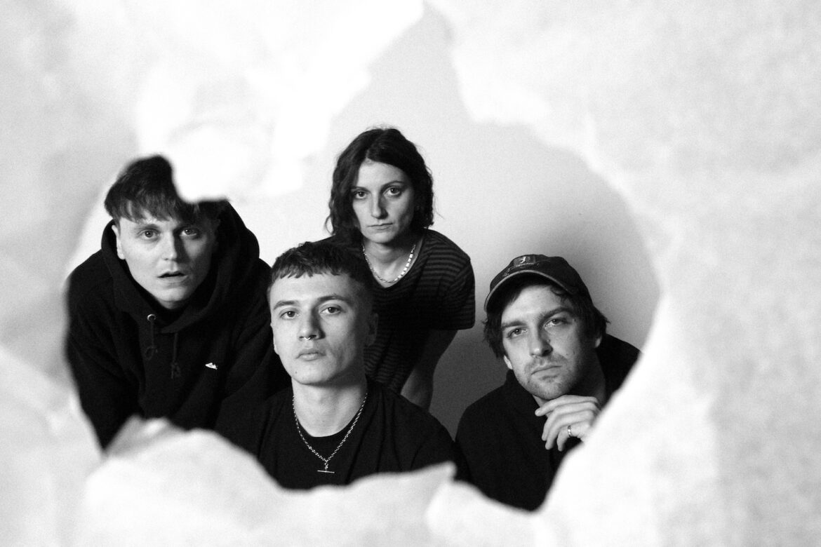 Talk Show © Ash Rommelrath