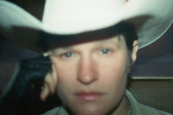 Bright Future - Adrianne Lenker © Germaine Dunes