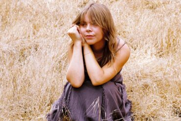 Ellie Irwin © @sikinunday