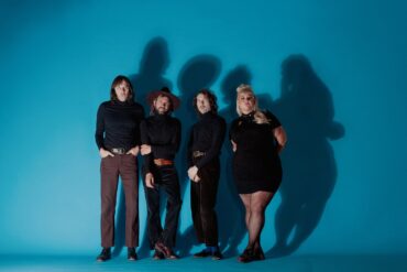 Shannon and the Clams © Jim Herrington