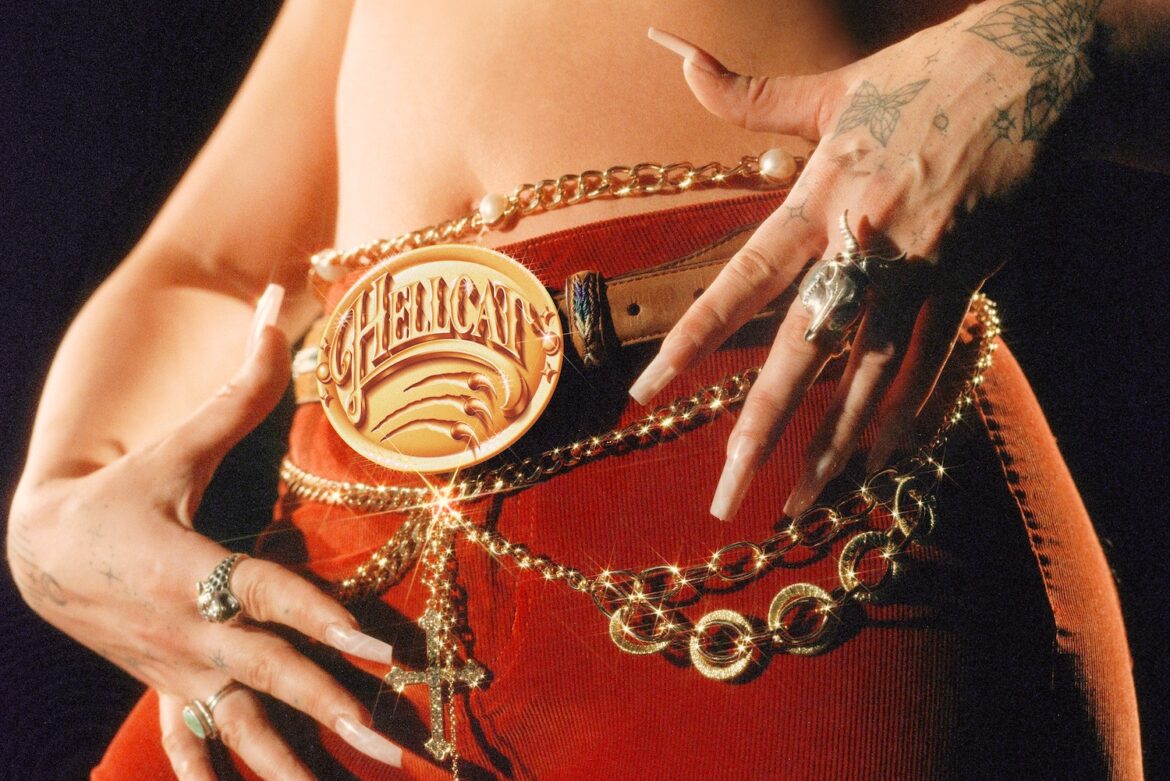 HELLCAT - Kitty Coen