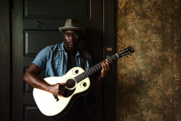 Jon Muq © Jim Herrington