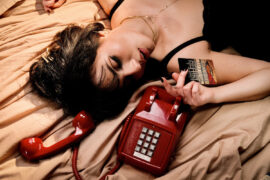 Niina Soleil "See Red" © Sherman Chen