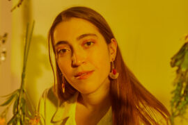 Alisa Amador 'Multitudes' © Sasha Pedro