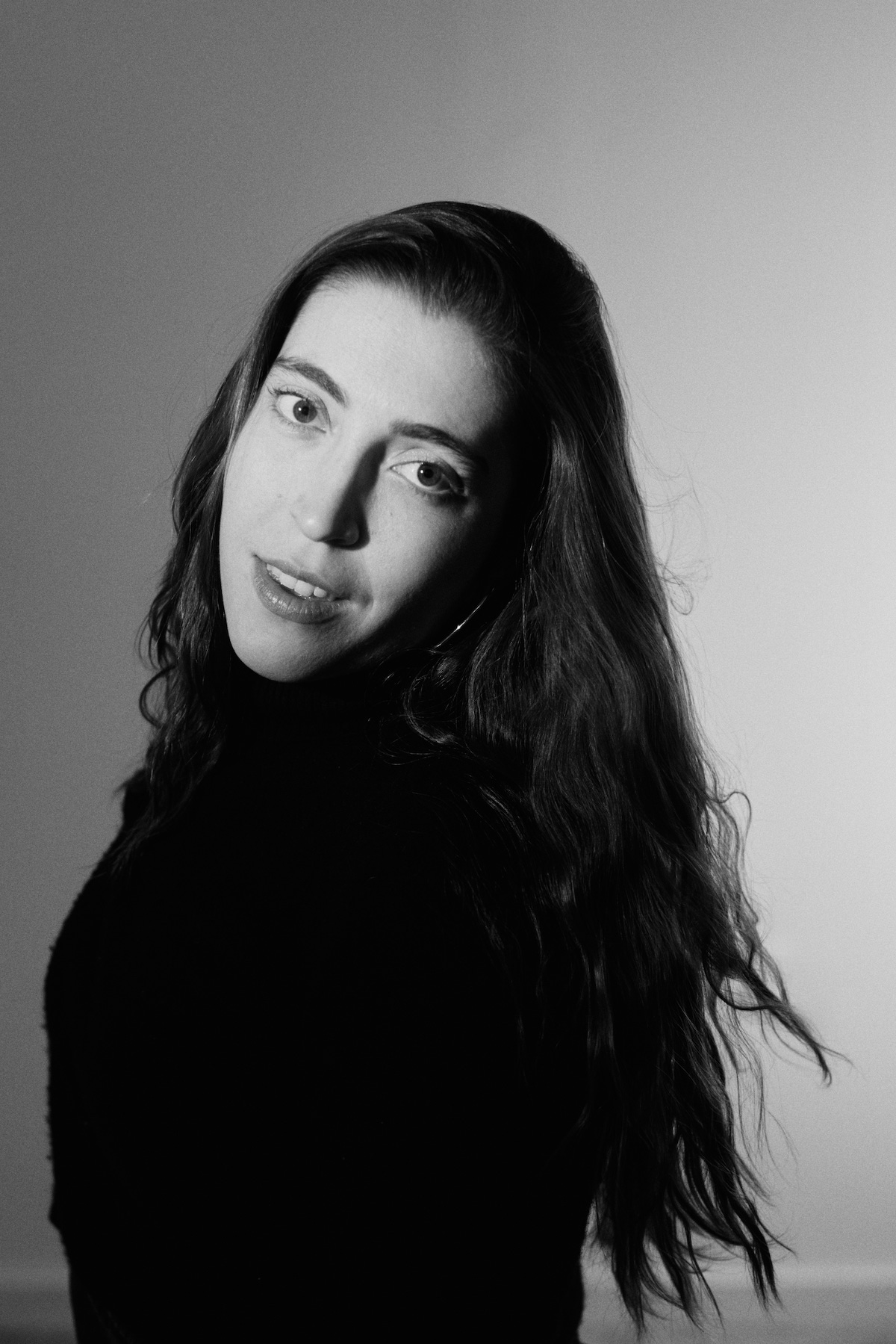 Alisa Amador 'Multitudes' © Sasha Pedro