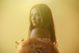 Carly Pearce 'hummingbird' © Allister Ann