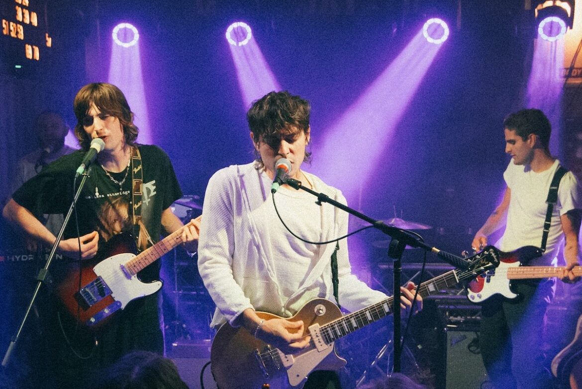 Cry Baby © Alec Ilstrup