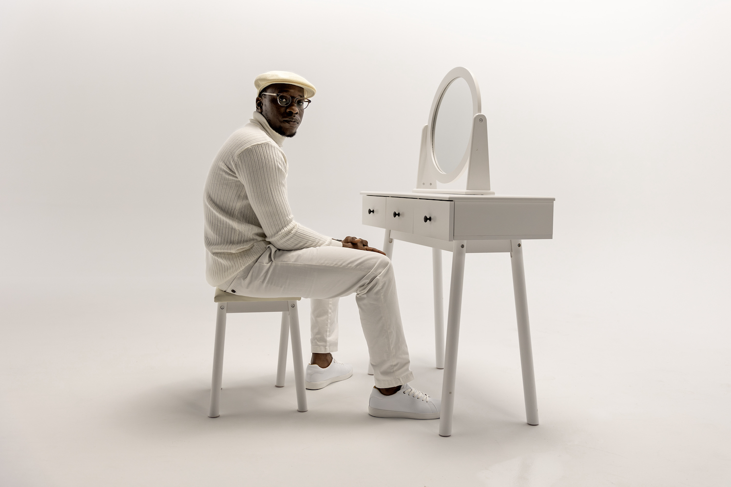 Jon Muq © Devon Hutchins