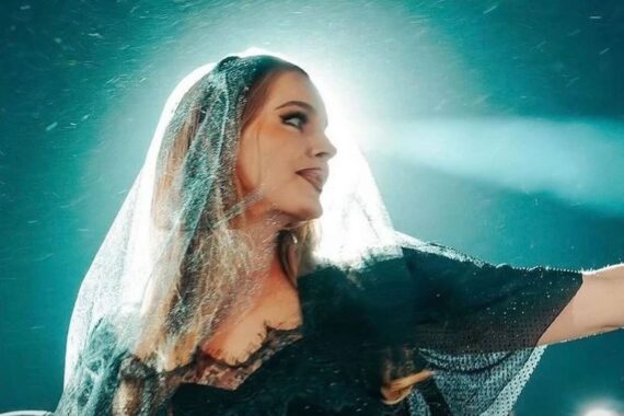 Lana Del Rey’s Ocean Blvd tour has been as untraditional as her music career