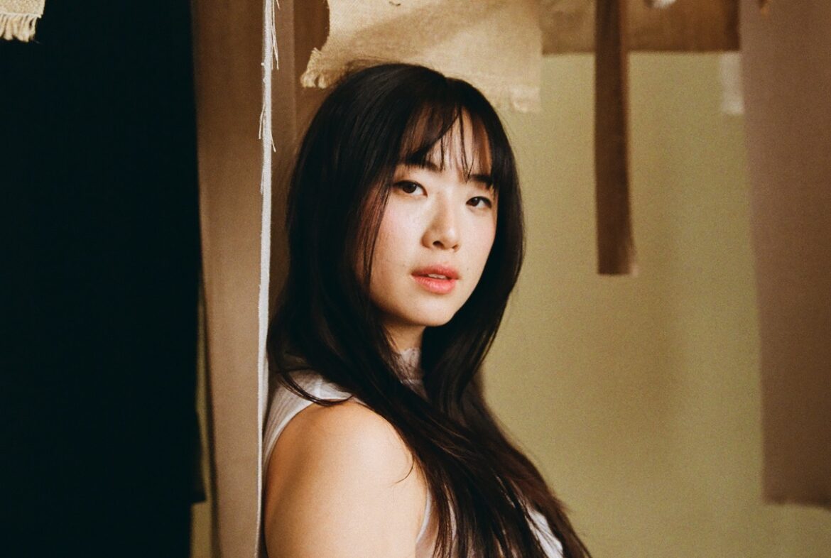 Sarah Kinsley "Last Time We Never Meet Again" © Dillon Matthew