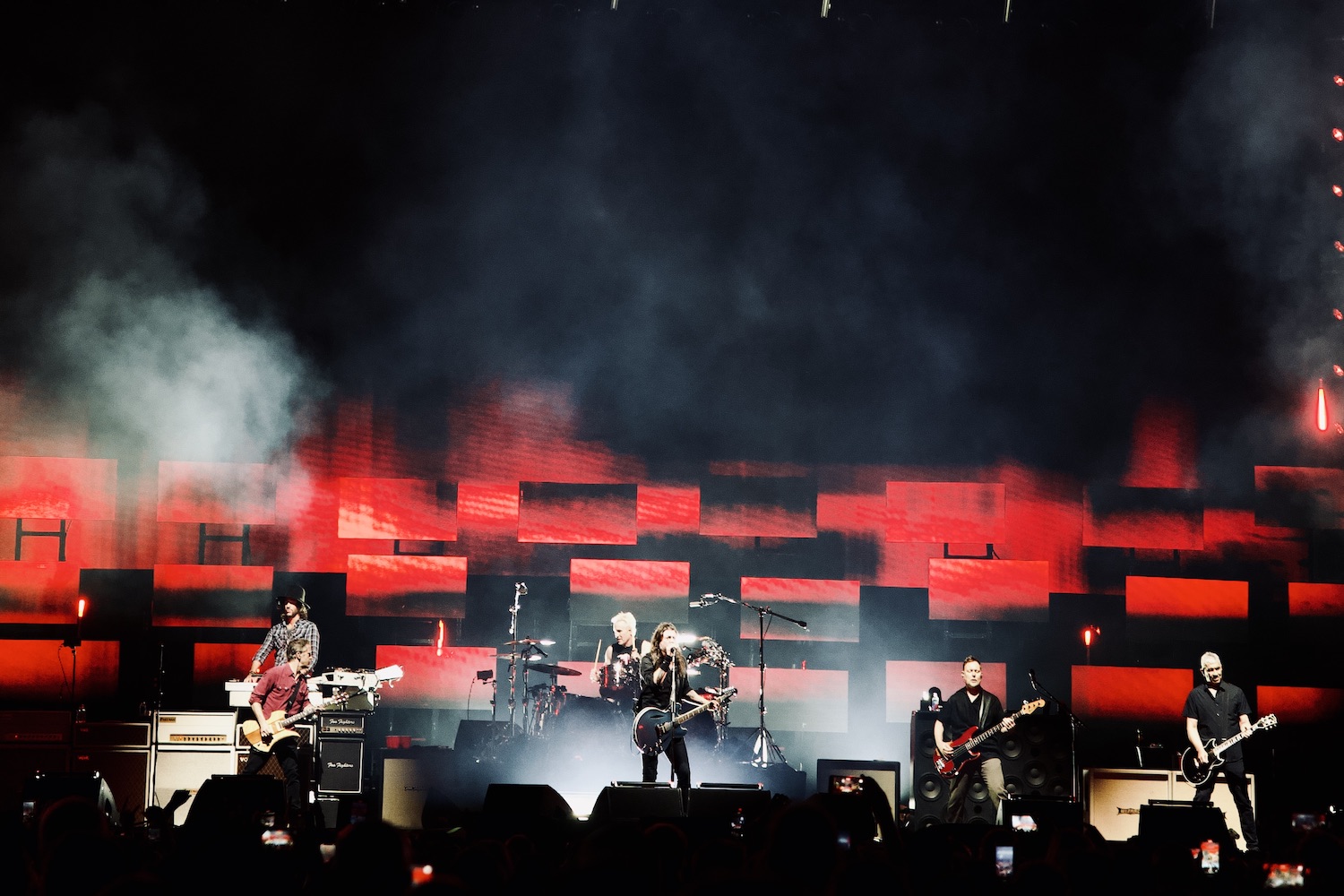 Live: Foo Fighters Remain Steadfast in Giving “Everything or
