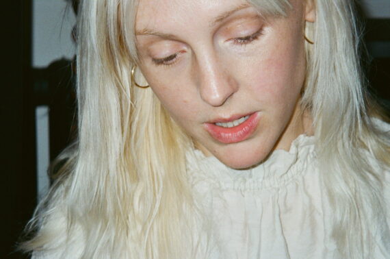 Laura Marling © Tamsin Topolski