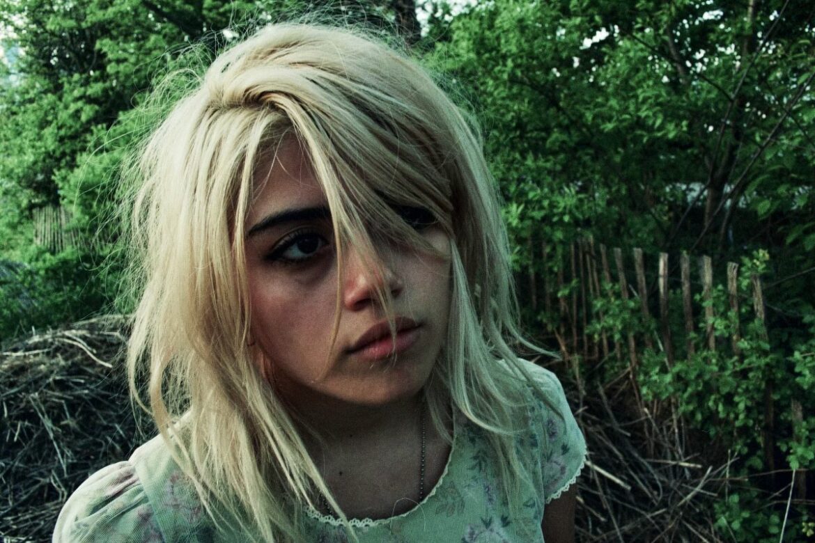 Mila Degray "Masculine Charm" © Lucas O.M.