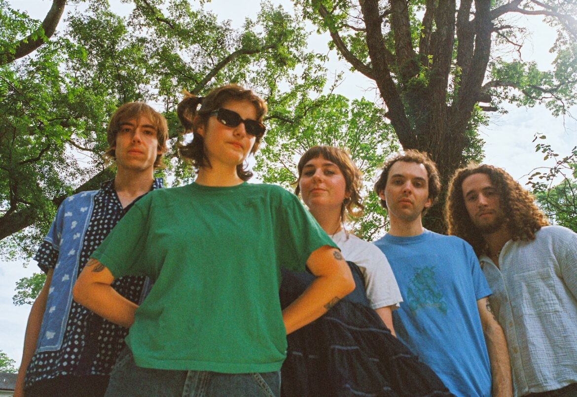 Lunar Vacation © Violet Teegardin