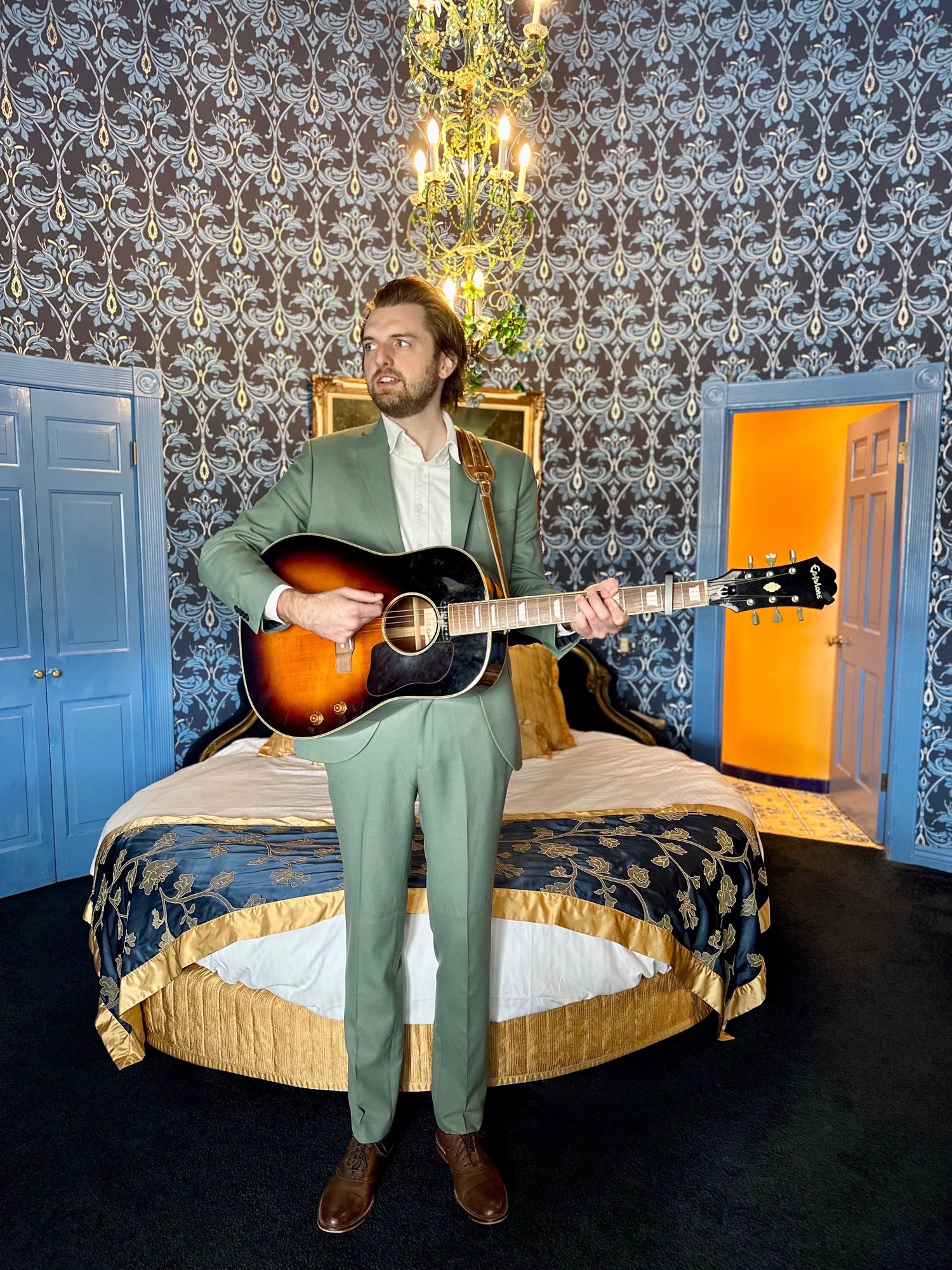 Pigeon Club's Wayne Whittaker © Magana