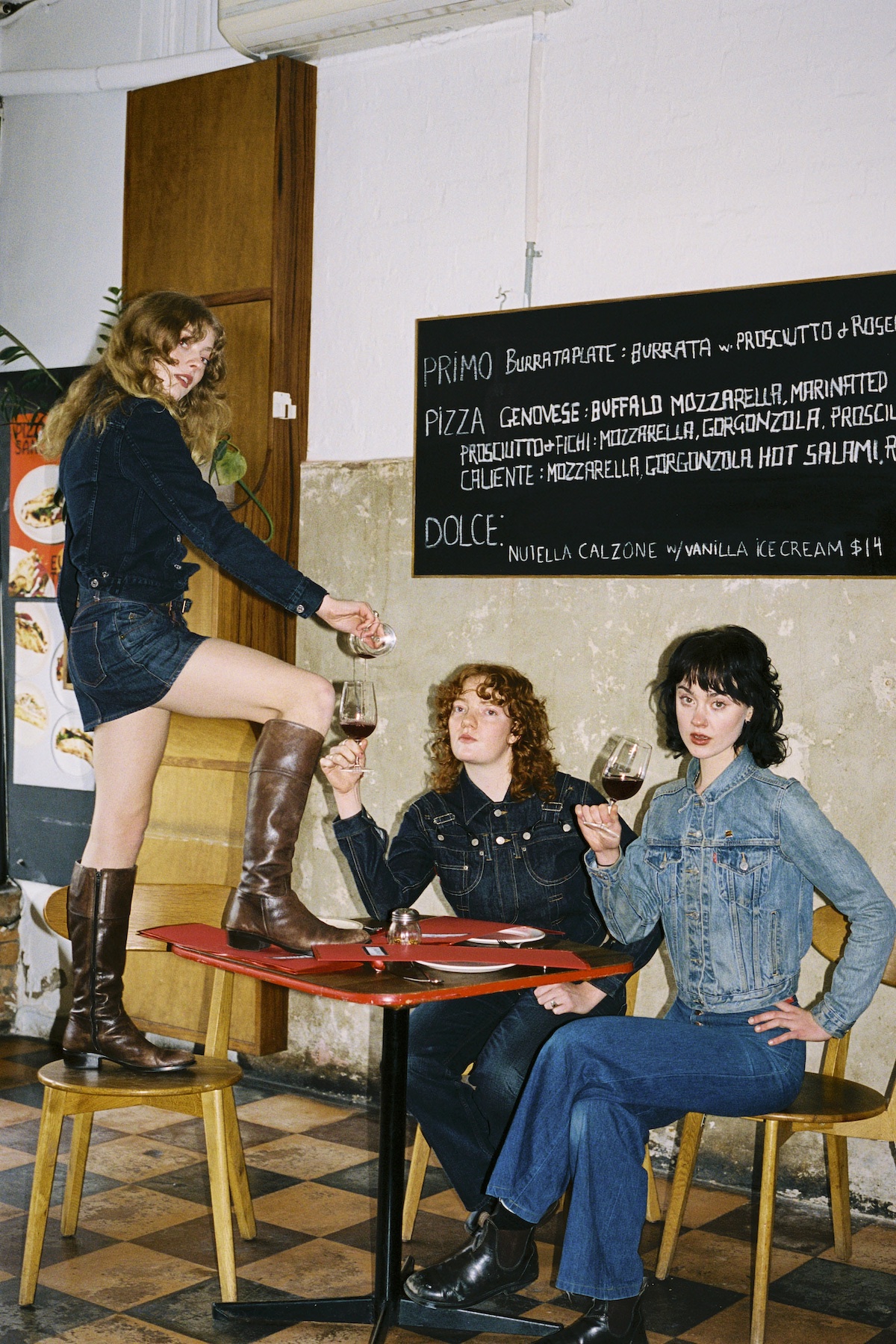 Folk Bitch Trio © Bridgette Winten