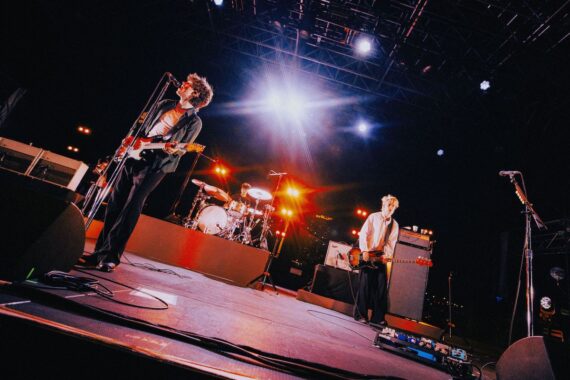 Inhaler © Lewis Evans