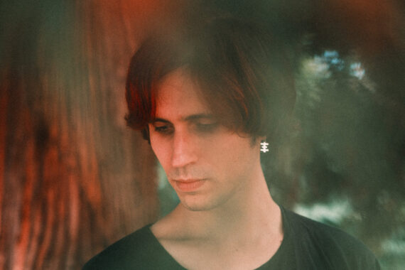 Painted Vein © Mila Nowhere