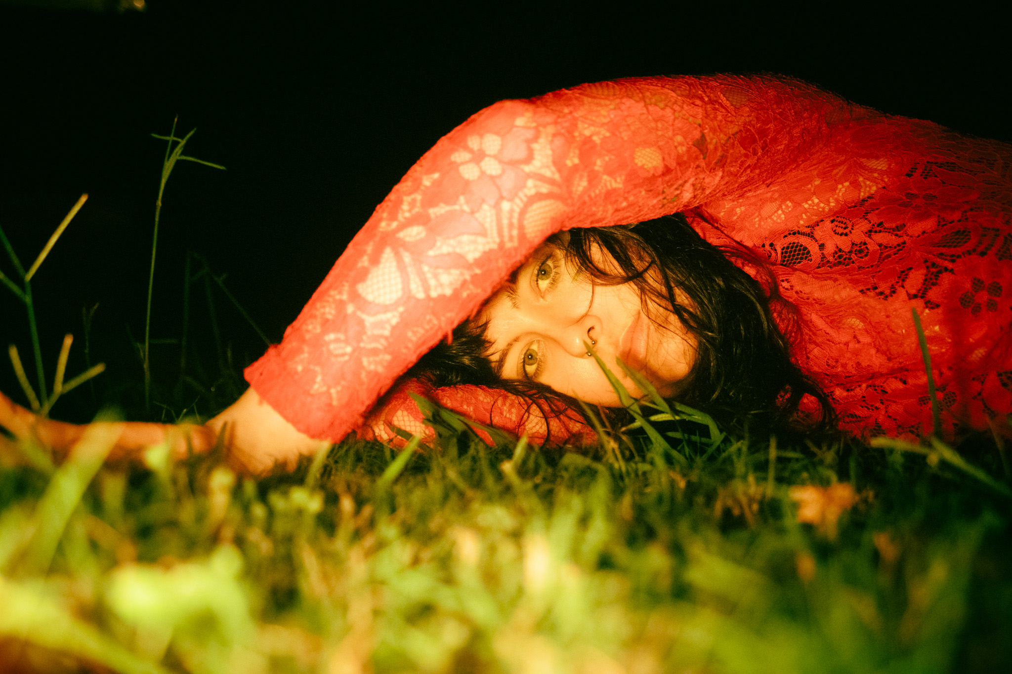 Bathe Alone © Lindsay Thomaston