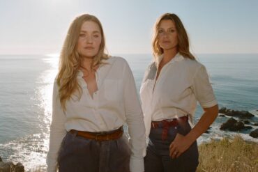 Aly & AJ © Stephen Ringer