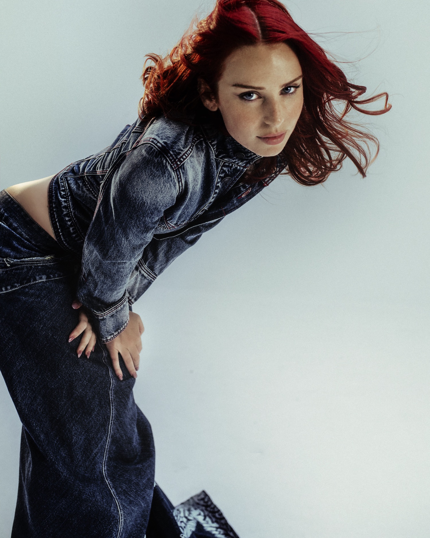 Rose Gray © Vasso Vu