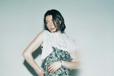 Anna Shoemaker 'Someone Should Stop Her' © Shervin Lainez