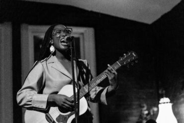 Maya Elizabeth © Kent Edwards