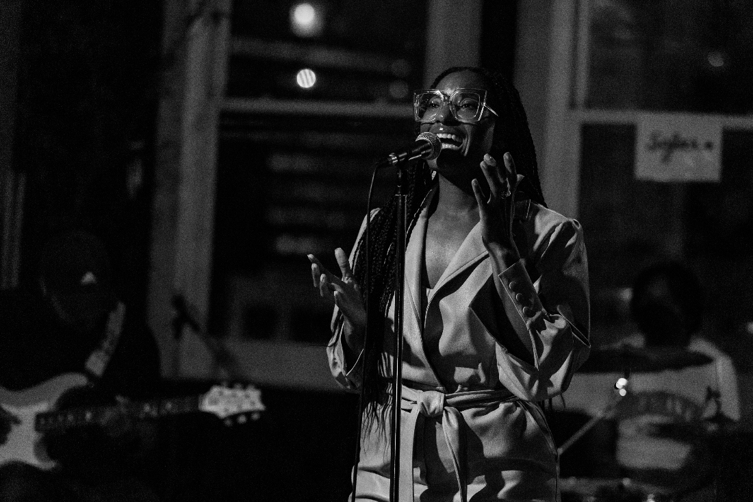 Maya Elizabeth © Kent Edwards