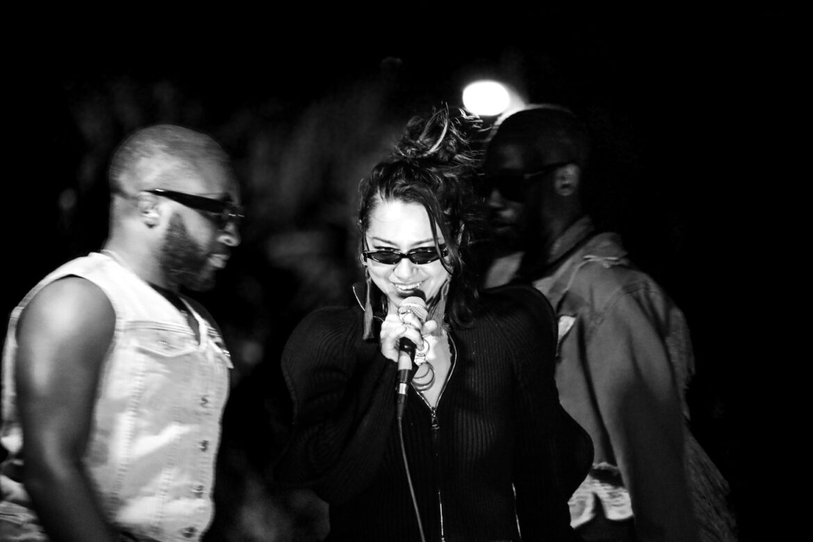 ÅNGEL 004 © Eden Chinn