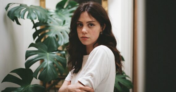 Matilda Inman Interview: Matilda Mann Steps into Herself on Debut Album ‘Roxwell,’ a ...