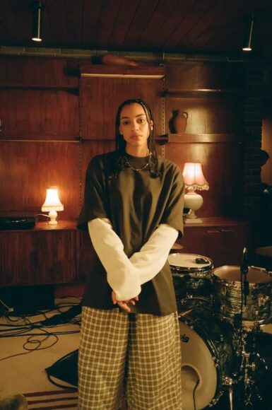 Amie Blu Channels Her Anxieties Into Intimate Raw Anthem swimming In amie-blu-channels-her-anxieties-into-intimate-raw-anthem-swimming-in
