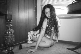 Charli xcx © Stolen Besos