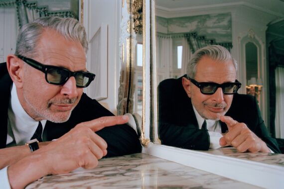 Jeff Goldblum Swings Again © Kuba Ryniewicz