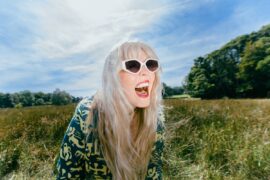 Litany's Beth Cornell © Marieke Macklon