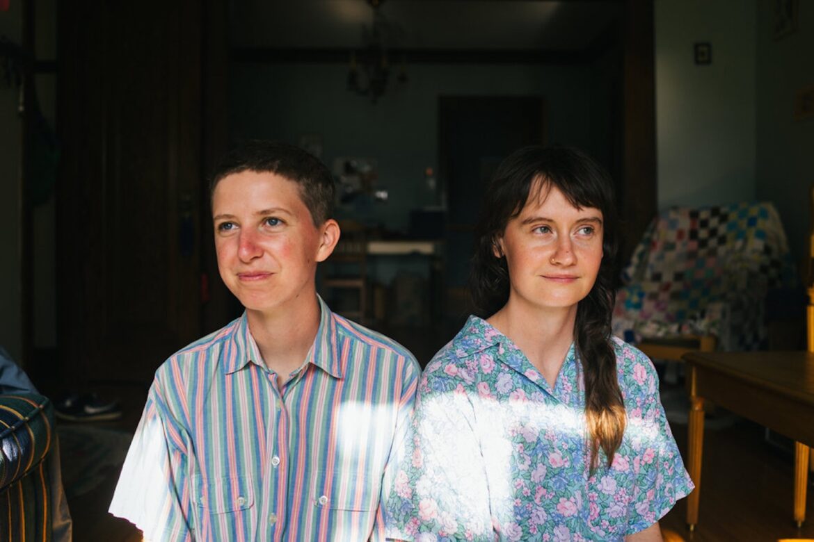 Bad Posture Club © Madison Gies-Guy