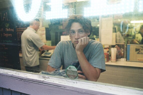 Jake Minch © Adali Schell