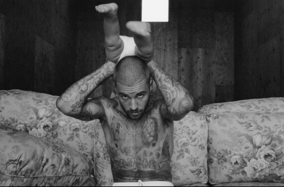 Justin Bieber 'SWAG' © Renell Medrano