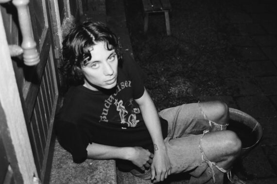 Louie Blue "In The Dark" © Julian Riikonen