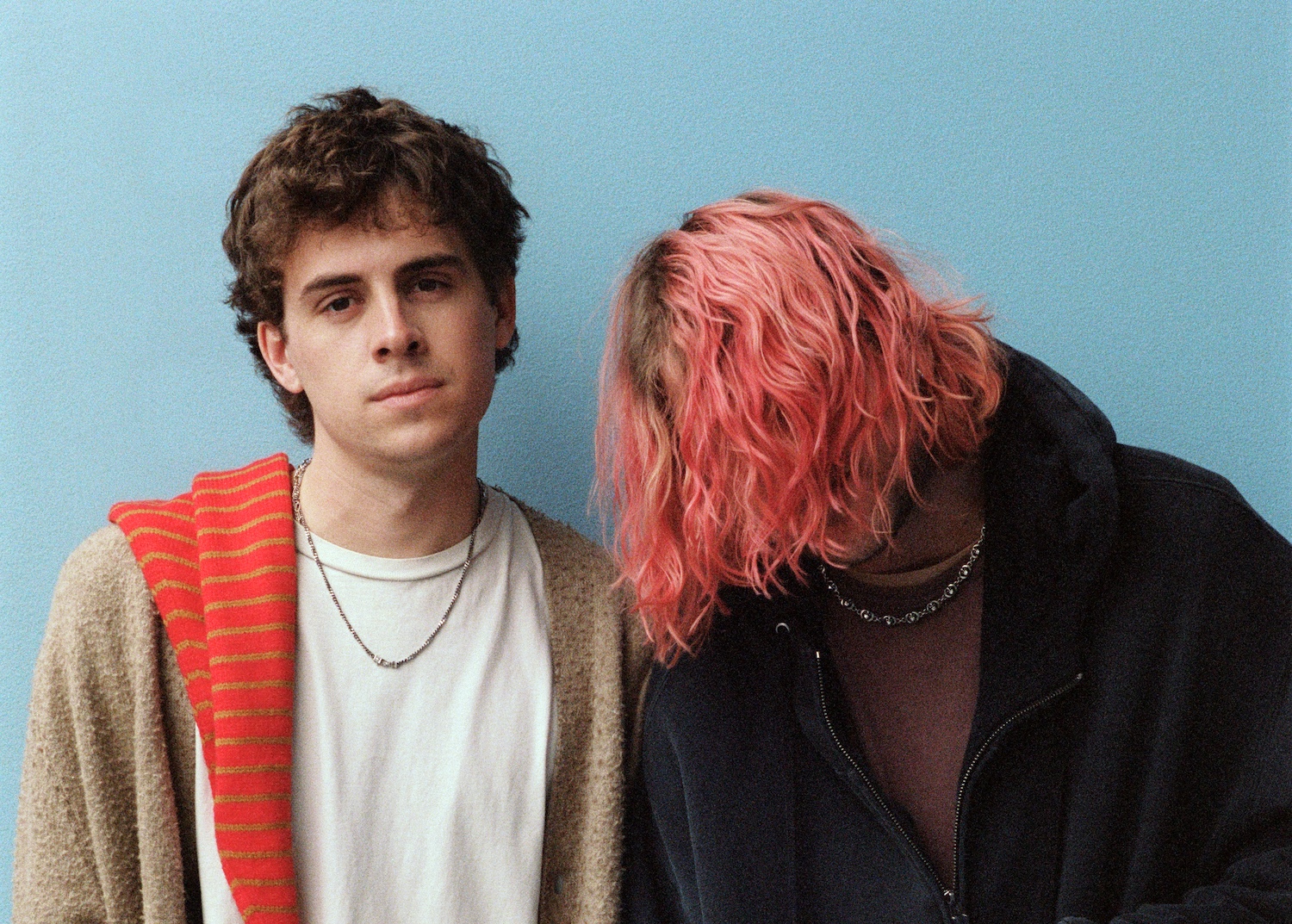 Mostly Love & Burgers”: Royel Otis Dish on Heartbreak, Touring